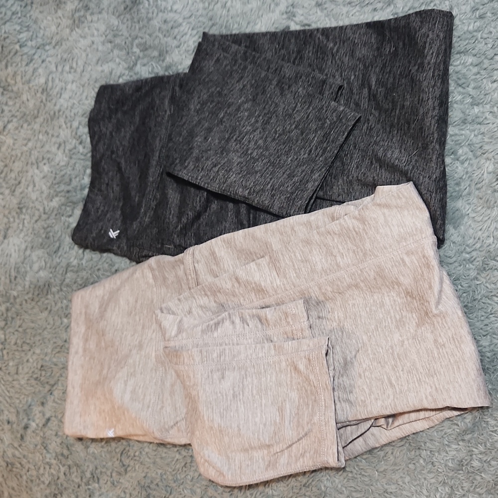 2 pairs Kyodan leggings